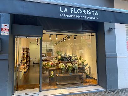 LA FLORISTA by Patricia Díaz de Sarralde